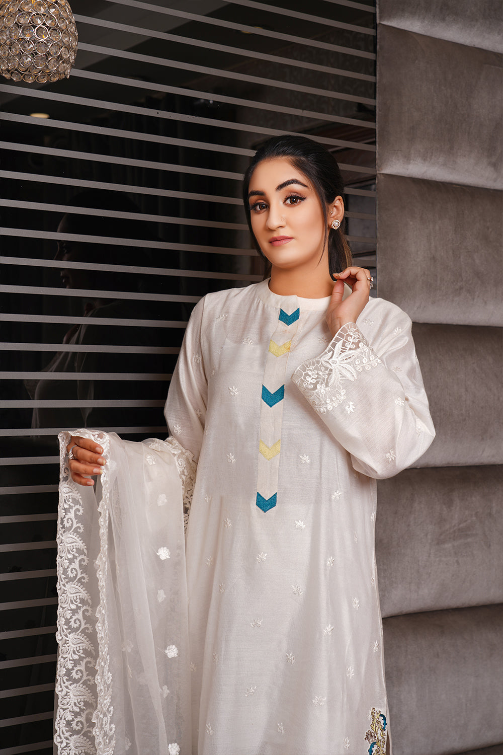 White dress clearance pakistani 2018